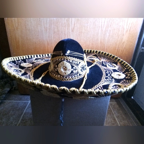 Mariachi Charro Authentic Mexican Sombrero Folklorico 5 De Mayo Fiesta Dance - Picture 2 of 4